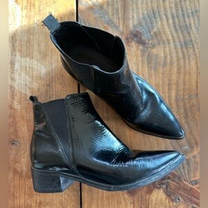 Marc Fisher Black Pointed-Toe Patent Leather Ankle Boots Size 6